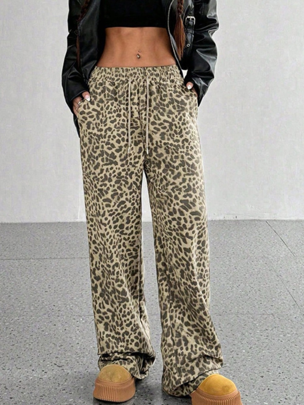 Leopard Wide-Leg Drawstring Pants - Picture 9 of 11